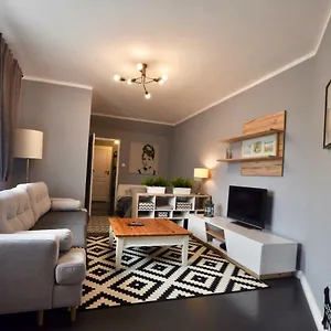 https://abrahama-apartment.warsawhotelspoland.com