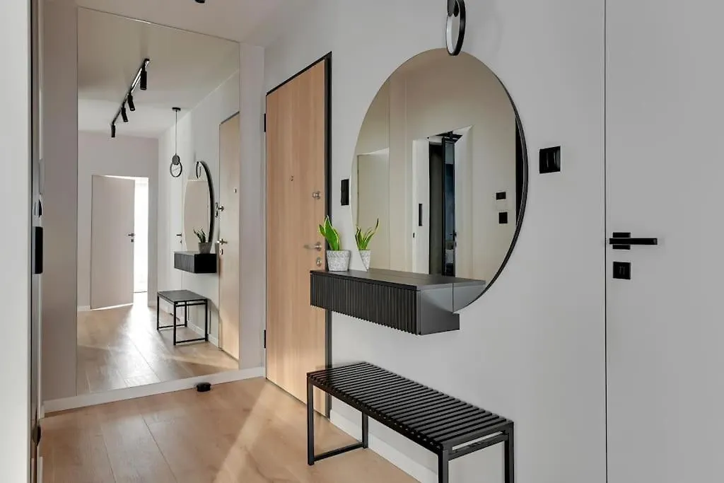 Zajezdnia Wrzeszcz 2 By Grand Apartments غدانسك 0*,