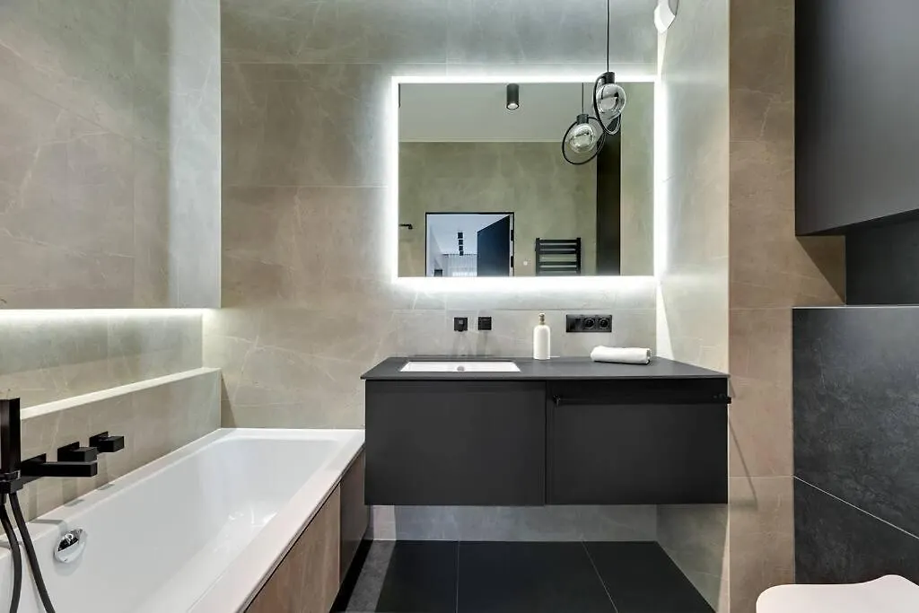 Zajezdnia Wrzeszcz 2 By Grand Apartments Gdańsk
